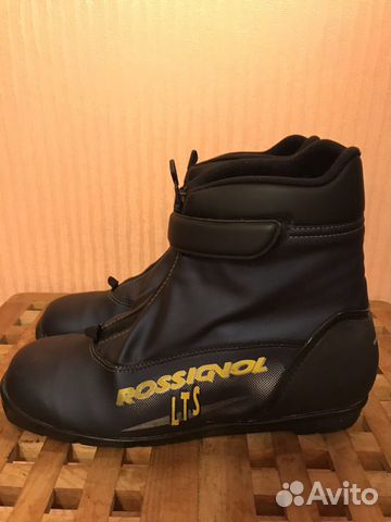 Ботинки лыжные Rossignol р.44 Ботинки лыжные Rossignol р.44