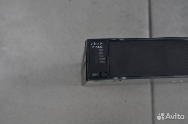 Коммутатор Cisco Catalyst 2960-24TT