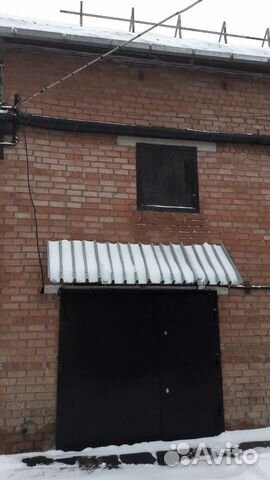 Гараж, > 30 м²