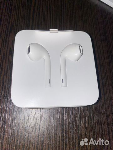 Наушники Apple EarPods Lightning Наушники Apple EarPods Lightning