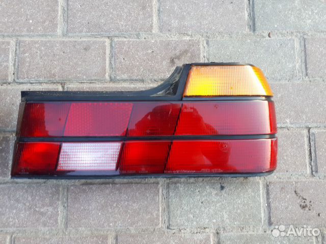 Задний фонарь бмв е32