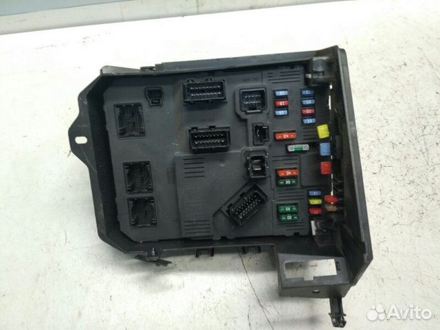 Блок предохранителей Peugeot 206 1.4 1998-2012