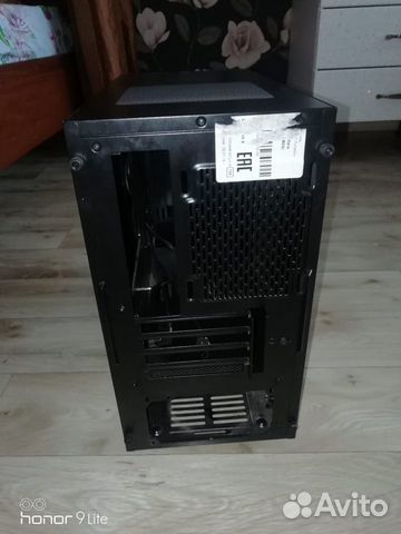 Корпус для компьютера Termaltake micro-ATX Корпус для компьютера Termaltake micro-ATX