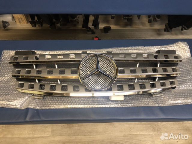 Решетка радиатора Mercedes 164 ML