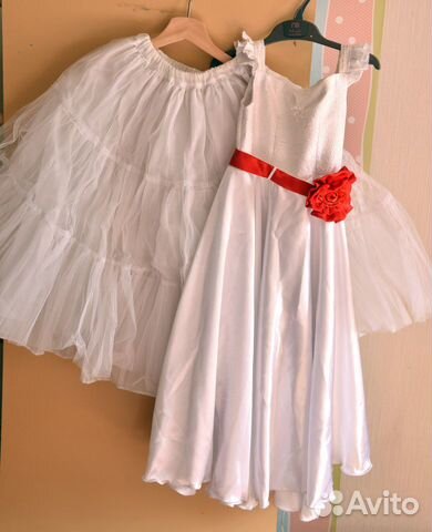 Платье нарядное/вечернее для девочки,рост 116-122 Платье нарядное/вечернее для девочки,рост 116-122