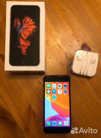 Телефон iPhone 6s Телефон iPhone 6s