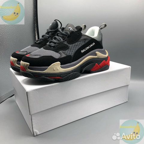Кроссовки Balenciaga Triple S Кроссовки Balenciaga Triple S