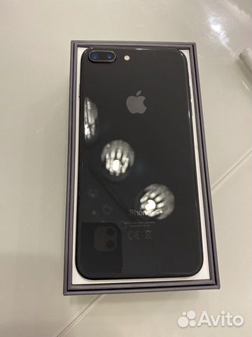Продам iPhone 8+