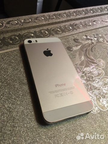 Телефон iPhone Телефон iPhone