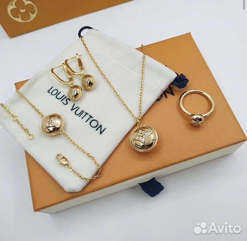 Комплект Louis Vuitton Комплект Louis Vuitton