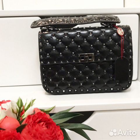 Сумка Valentino Garavani Rockstud Spike средняя Сумка Valentino Garavani Rockstud Spike средняя