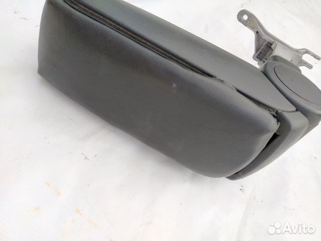 Подлокотник Audi A4 B6 B7