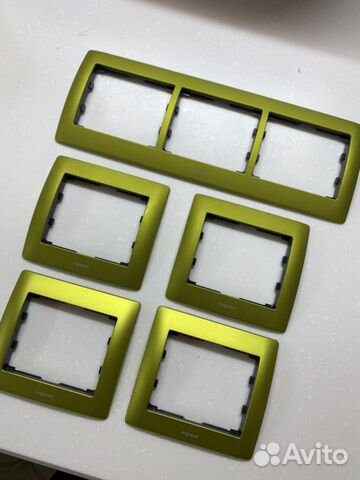 Legrand galea life рамки зеленые металлические и р Legrand galea life рамки зеленые металлические и р
