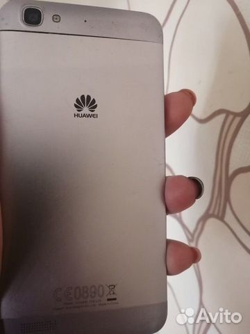Смартфон Huawei (TAG-L21)