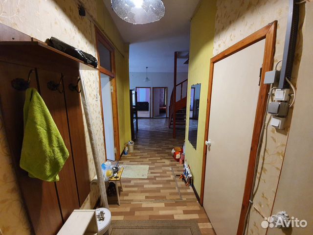 4-к квартира, 189.7 м², 4/5 эт.