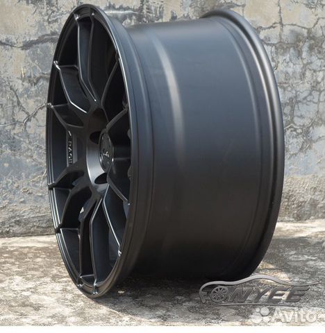 O.Z Racing Ultraleggera R18 J8 ET32 5X120 черные O.Z Racing Ultraleggera R18 J8 ET32 5X120 черные