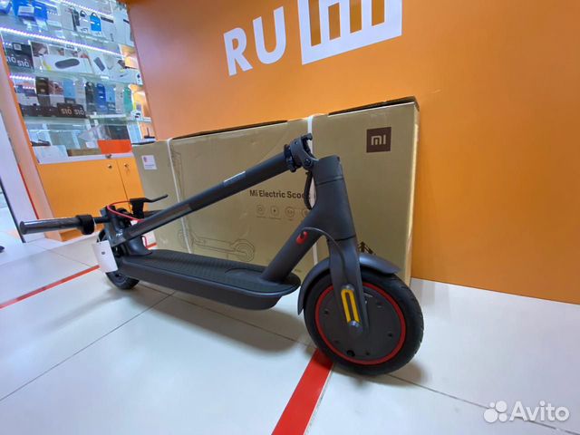 Электросамокат Xiaomi M365 PRO Электросамокат Xiaomi M365 PRO