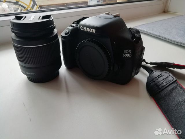 Зеркальный фотоаппарат Canon 600d kit Зеркальный фотоаппарат Canon 600d kit