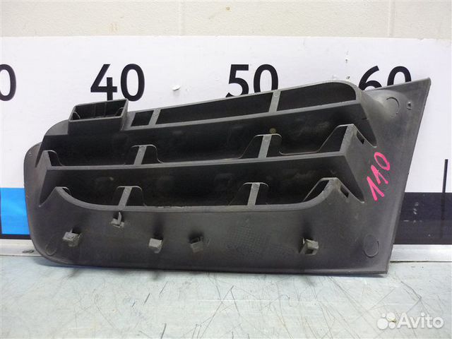 Решетка радиатора правая Renault Megan 2 км K4M813