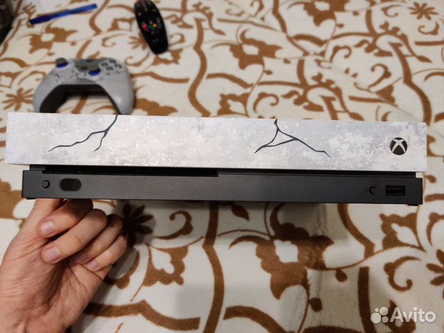 Xbox one x gears of war 1 тб
