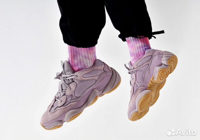 Кроссовки Adidas Yezzy Boost 700 Сиреневые (36-40) Кроссовки Adidas Yezzy Boost 700 Сиреневые (36-40)