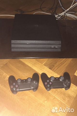 PlayStation 4 Pro +2 джойстика