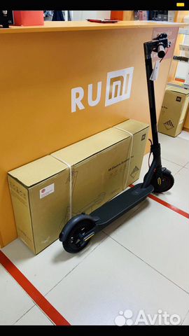 Электросамокат Xiaomi M365 PRO Электросамокат Xiaomi M365 PRO