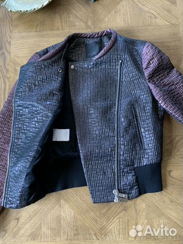 Тонкая куртка Pinko Тонкая куртка Pinko