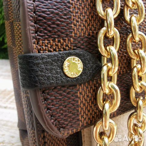 Новая женская сумка клатч на цепочке Louis Vuitton Новая женская сумка клатч на цепочке Louis Vuitton