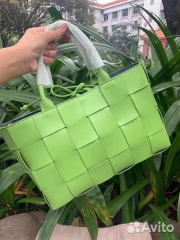 Новая плетёная женская сумка Bottega Veneta Новая плетёная женская сумка Bottega Veneta