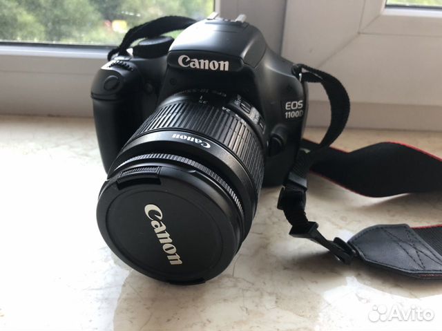 Зеркальный фотоаппарат Canon EOS 1100 D Зеркальный фотоаппарат Canon EOS 1100 D