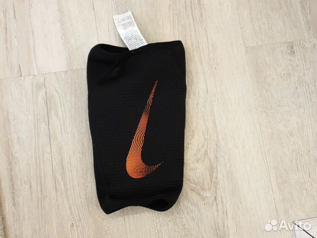 Nike Evo max forearm sleeve brassard avant Nike Evo max forearm sleeve brassard avant