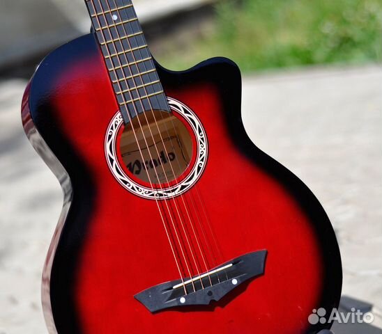 Гитара акустика с вырезом