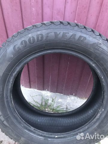 Goodyear UltraGrip Ice Arctic SUV 225/60 R17 104T