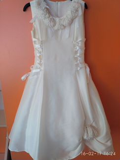 Праздничное платье 128