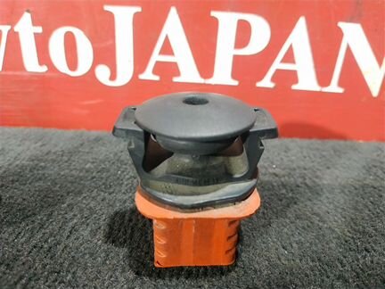 Крепление радиатора Mercedes W211 E211 М113.967 5