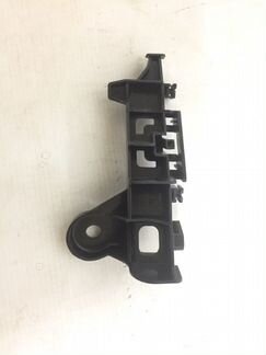Кронштейн бампера задний левый Toyota Camry V70