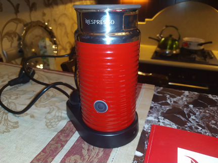 Капучинатор Nespresso молоковзбиватель Aeroccino 3