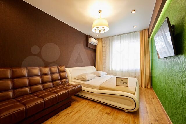 2-к. квартира, 77 м², 2/13 эт.