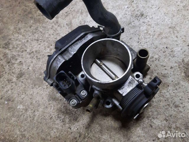 Дроссельная заслонка Volkswagen/Audi