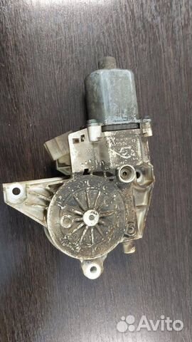 Моторчик стеклоподъемника задний левый Mercedes R