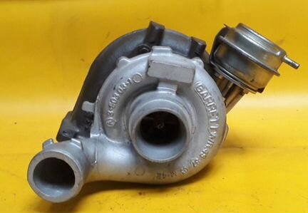 Турбина Audi A4 2.5 л дизель GT2052V