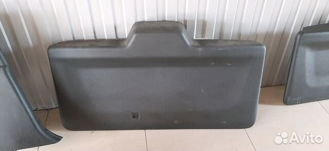 Citroen Berlingo b9 обшивка крышки багажника