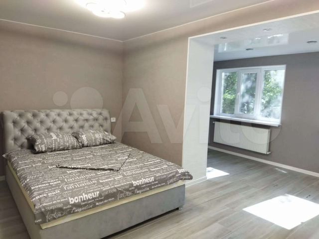 2-к. квартира, 60 м², 1/4 эт.