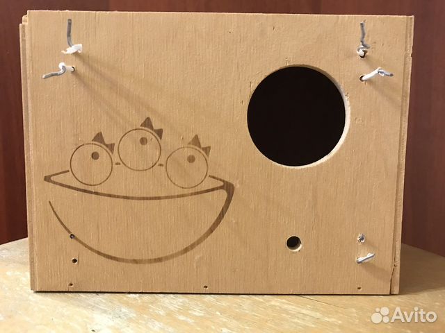 Гнездовой домик для попугаев