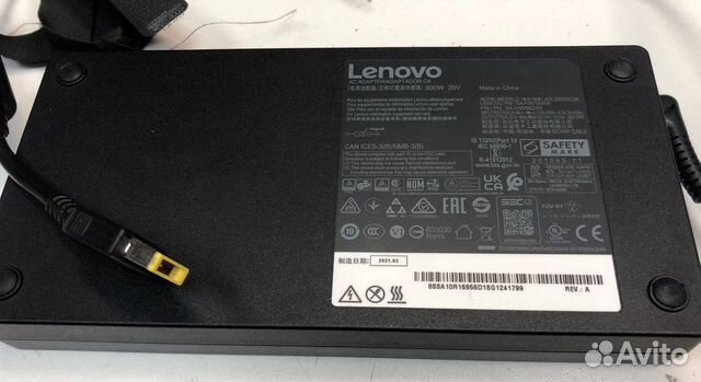 Блоки питания для ноутбуков Lenovo