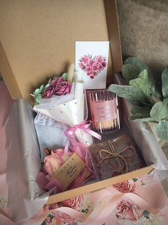 Подарочный бокс; подарочный набор; подарок