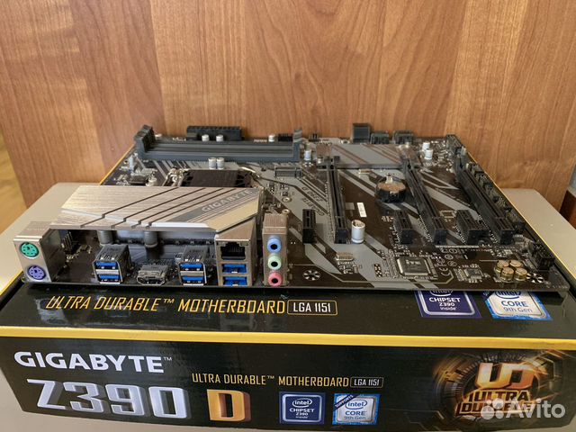 Gigabyte z390d не запускается