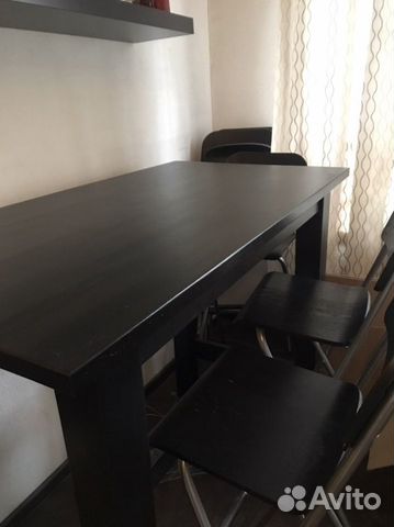 Барный столик со стульями для дома