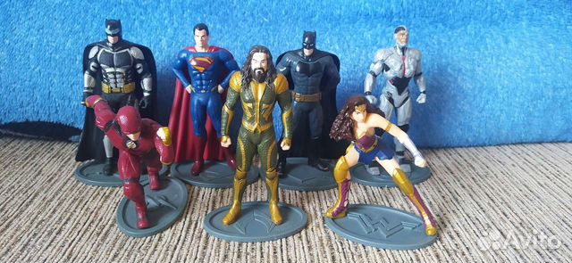 Фигурки супергероев